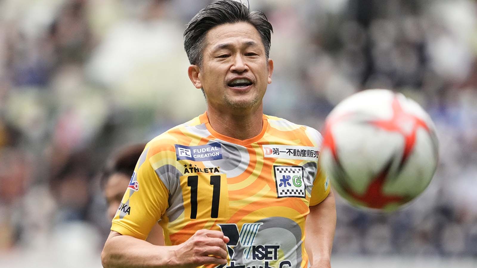 เตะบอลจนเป็นลุง คาซูฯเพิ่มสถิต