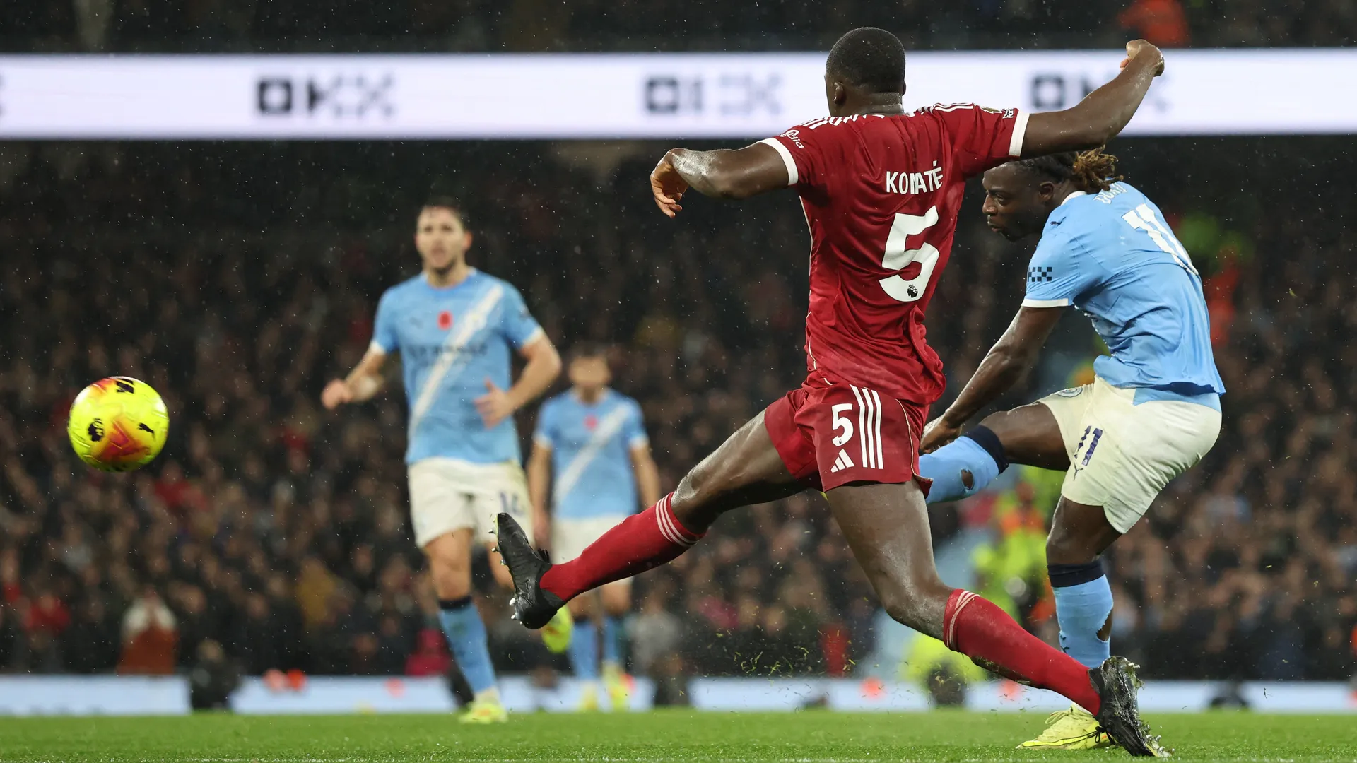 การแข่งขัน แมนฯ ซิตี้ 3-0 ลิเว